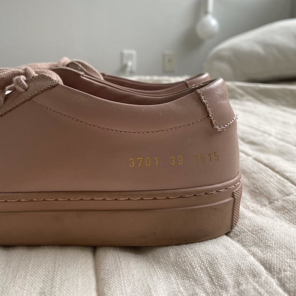 Common Projects Woman Achilles Low in Nude